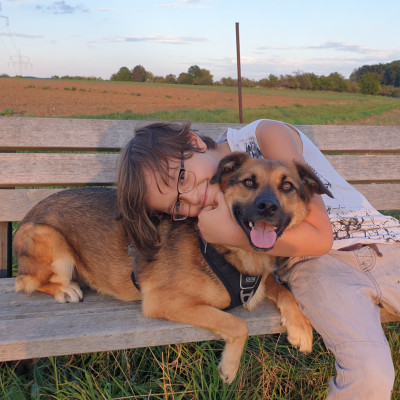 Mein jünster Sohn mit Hund
